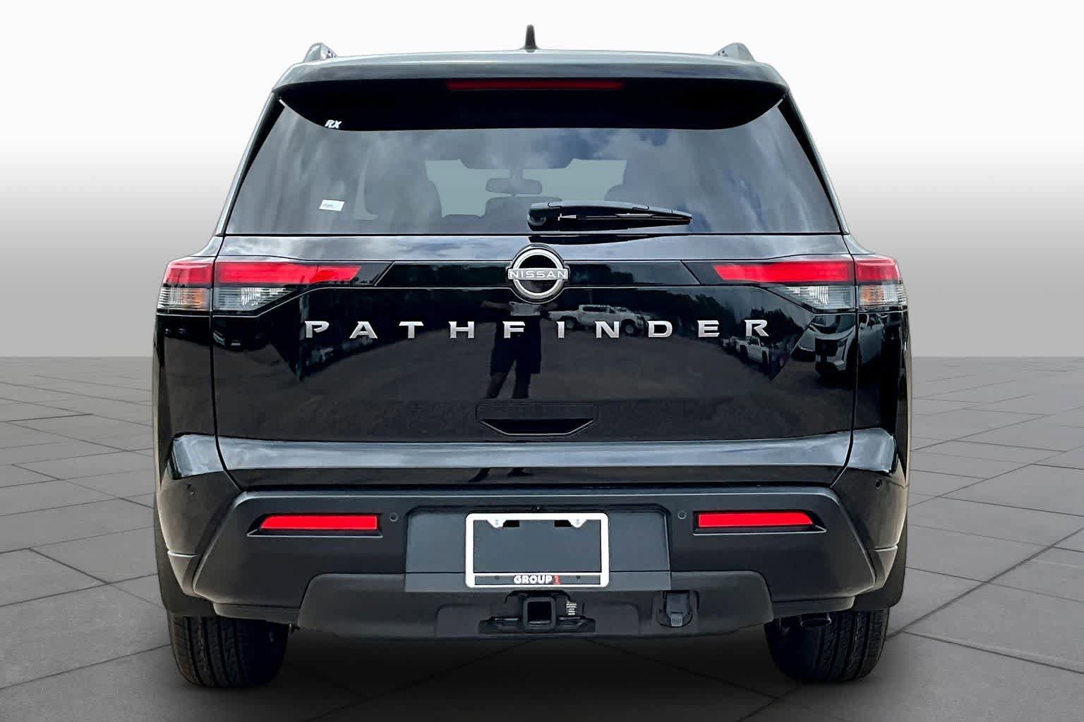 New 2026 Nissan Pathfinder SV w/ SV Premium Package FWD image 4