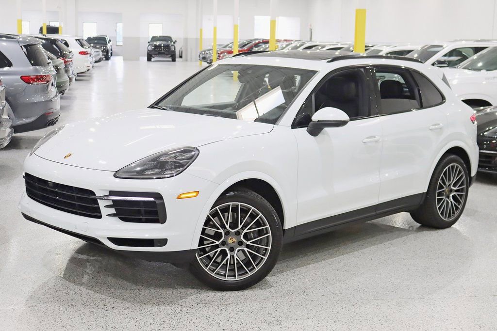 Used 2022 Porsche Cayenne Platinum Edition image 7