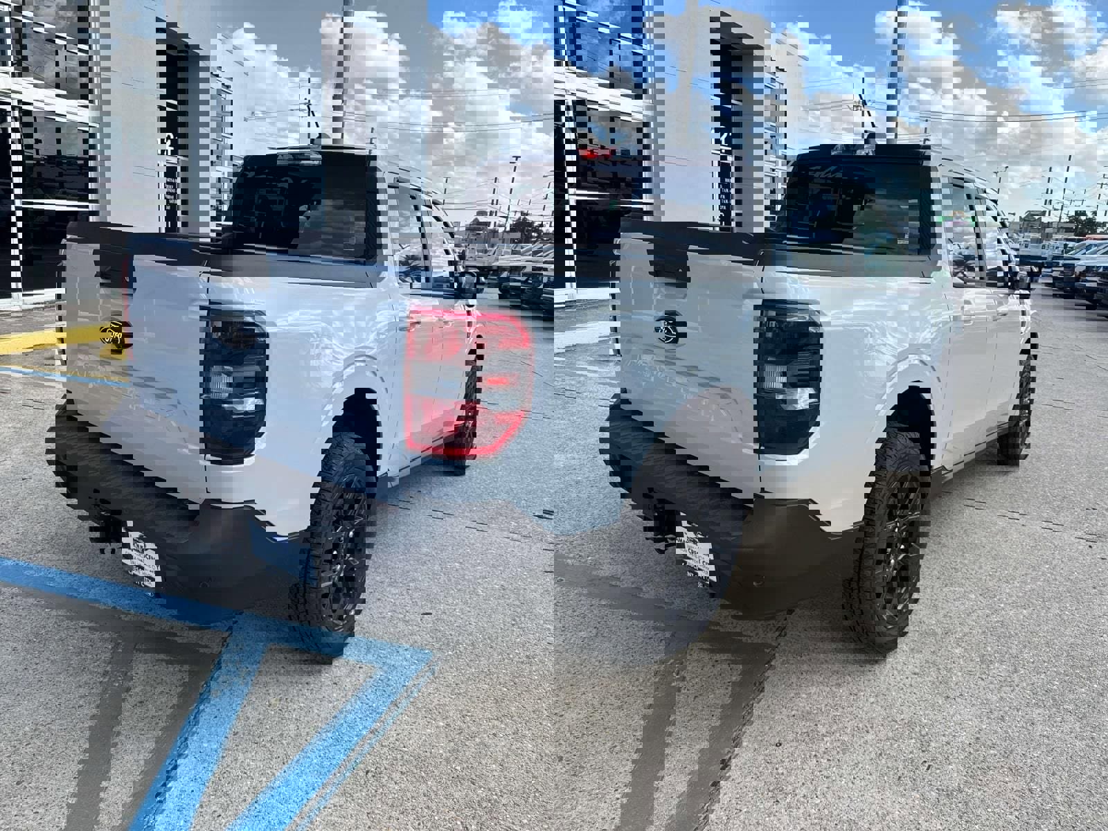 New 2025 Ford Maverick Lariat w/ Black Appearance Package image 17