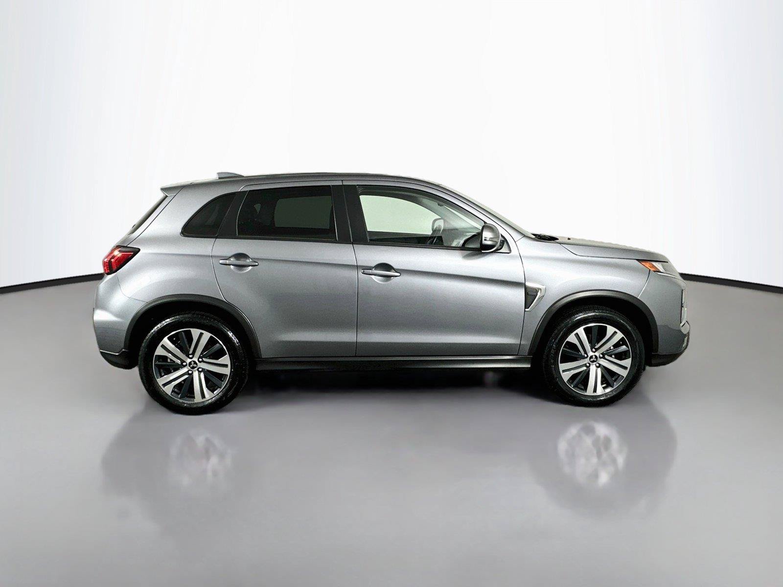 Used 2024 Mitsubishi Outlander Sport AWD image 17