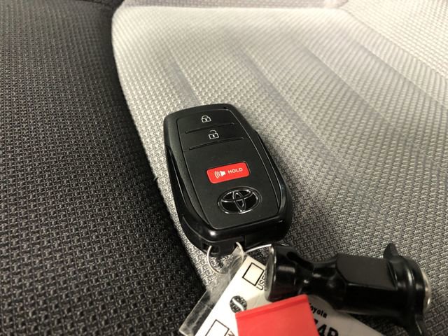 Used 2025 Toyota 4Runner TRD Off-Road image 30