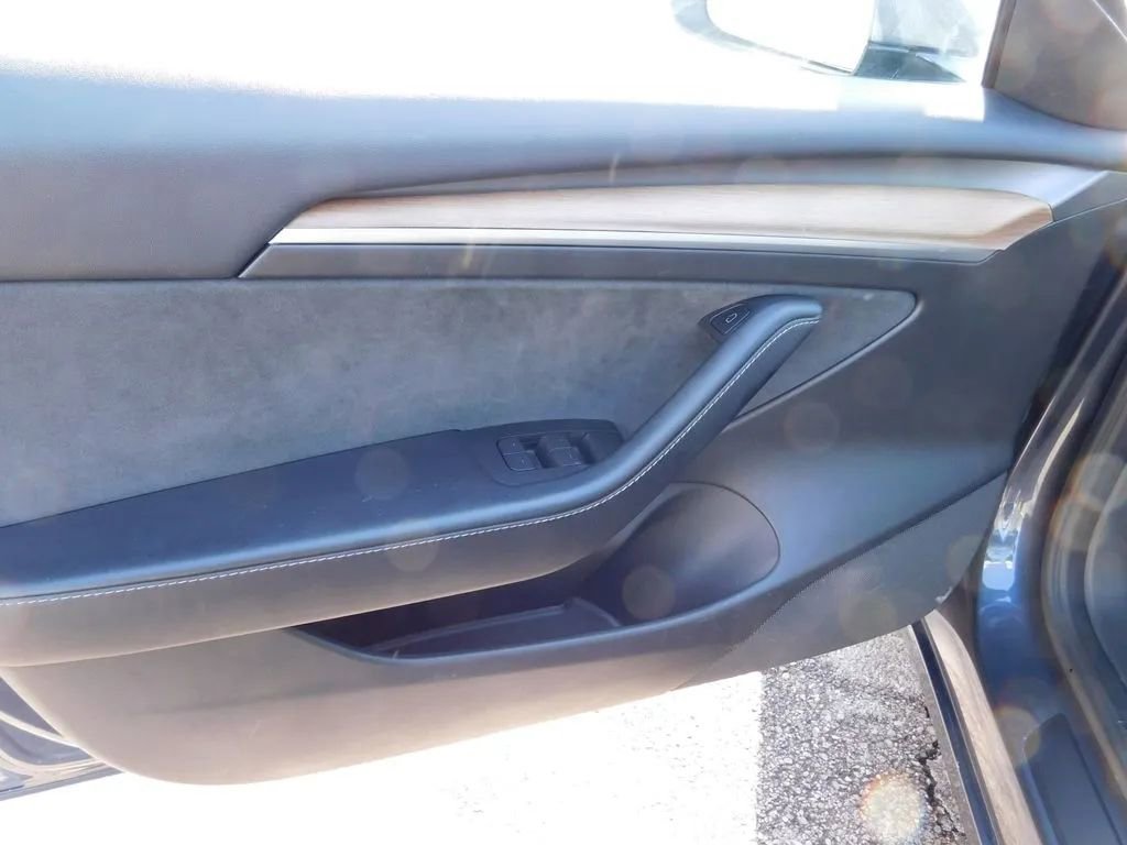 Used 2022 Tesla Model 3 Long Range image 14