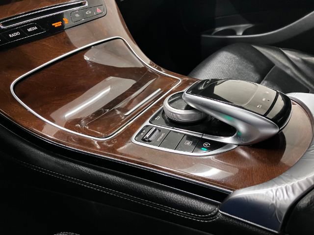 Used 2017 Mercedes-Benz GLC 300 4MATIC image 28