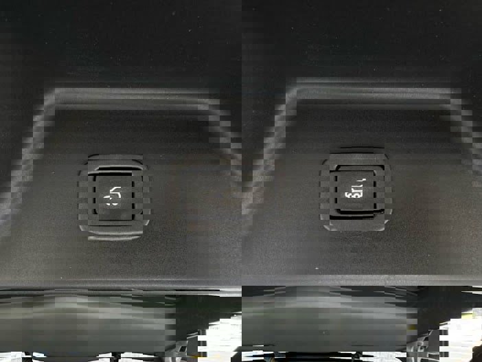 Used 2015 Land Rover Range Rover Autobiography image 13