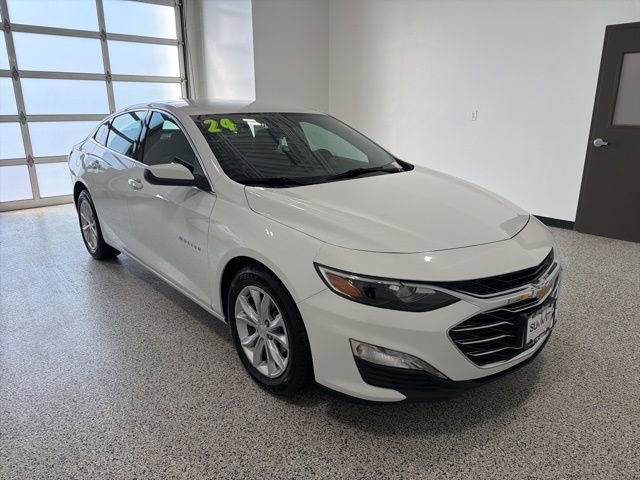 Used 2024 Chevrolet Malibu LT FWD image 2