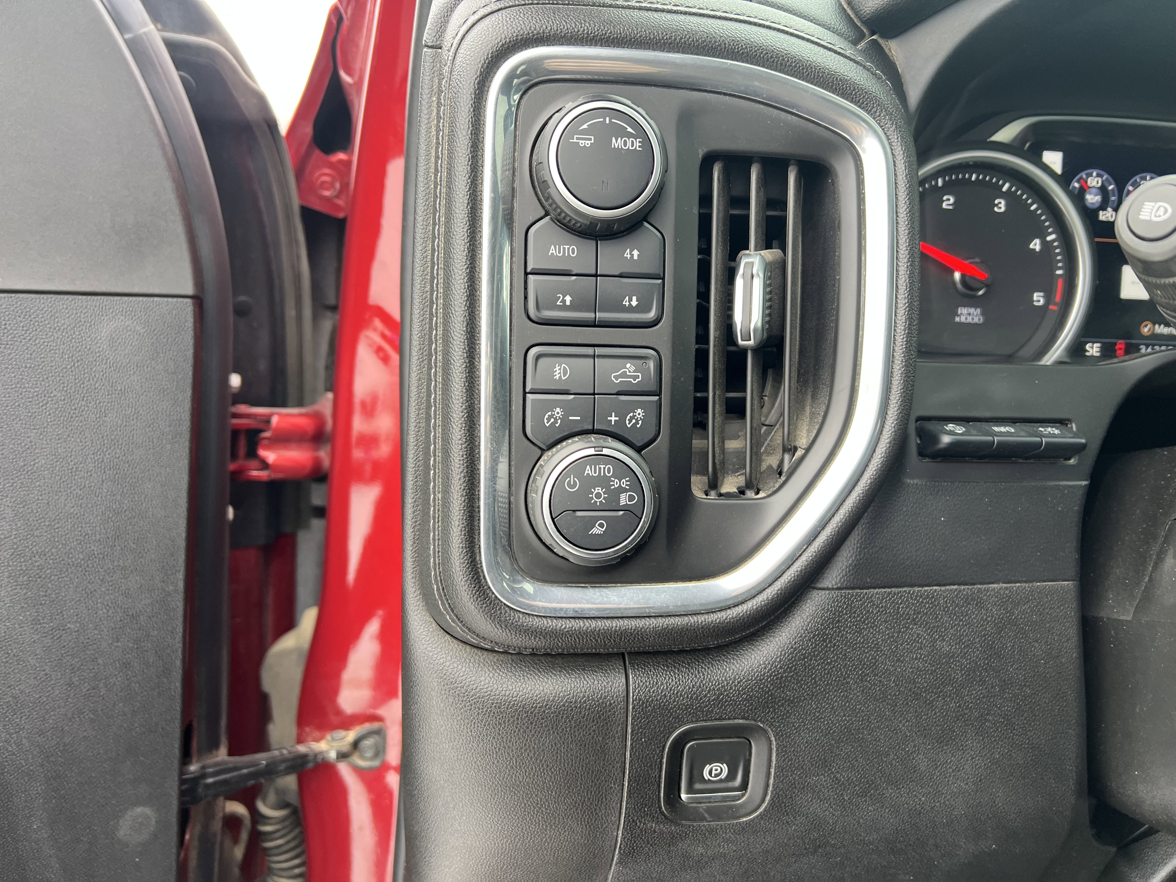 Certified 2021 Chevrolet Silverado 3500 High Country w/ Z71 Off-Road Package image 19