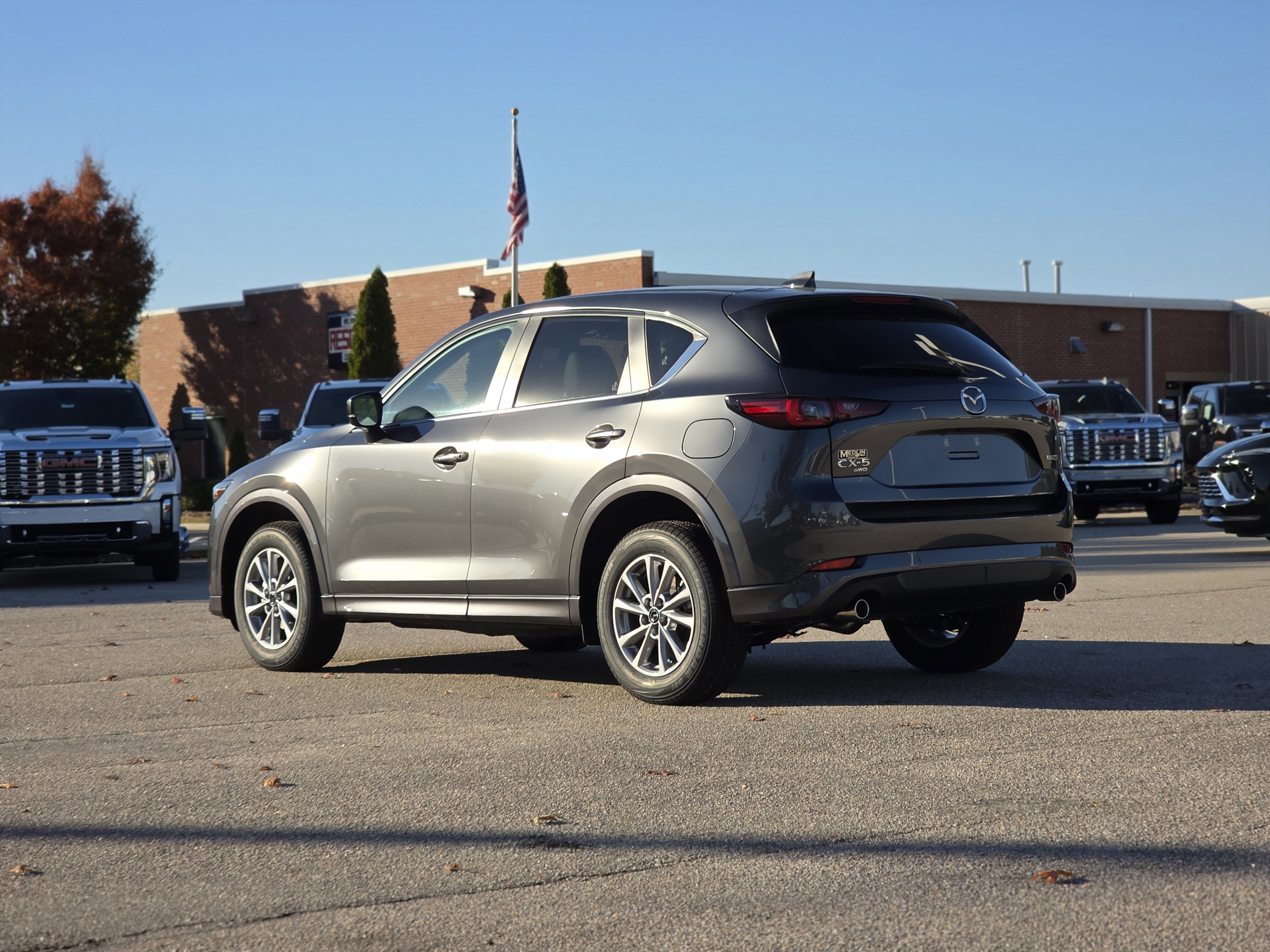 New 2025 MAZDA CX-5 AWD 2.5 S w/ Select Package image 5
