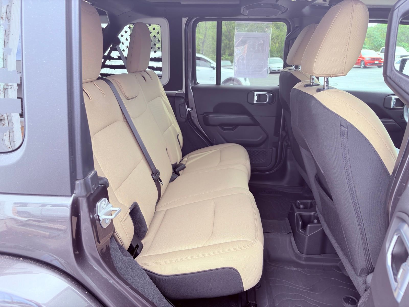 Used 2022 Jeep Wrangler Unlimited Sahara w/ LED Lighting Group image 15