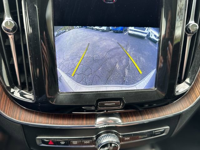 Used 2023 Volvo XC60 B6 Ultimate w/ Protection Package Premier AWD/4WD image 19