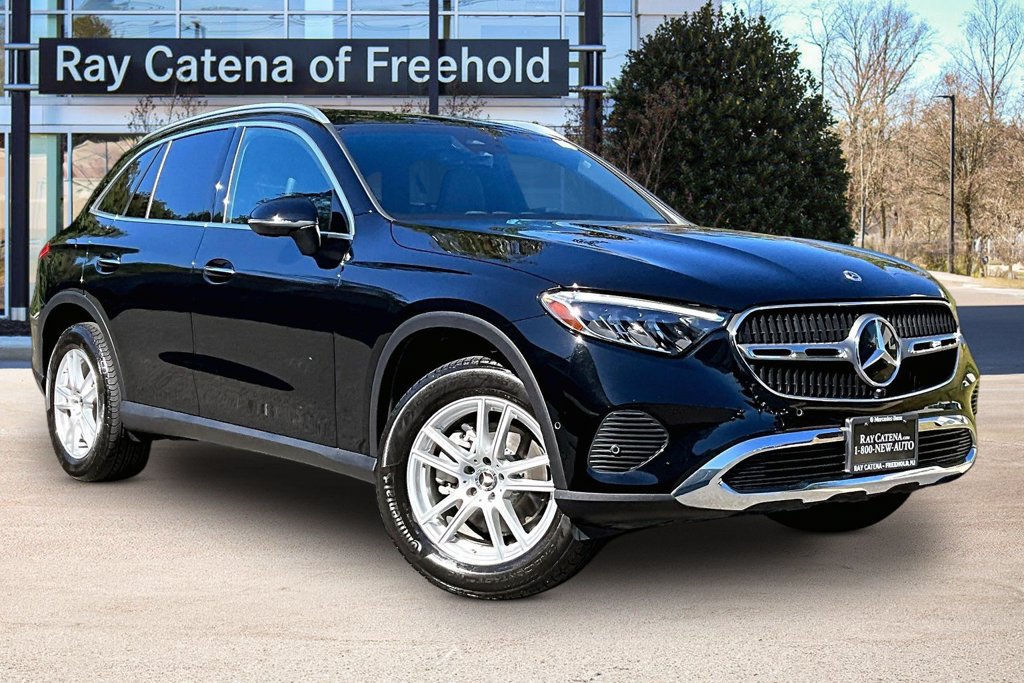 Used 2023 Mercedes-Benz GLC 300 4MATIC image 11