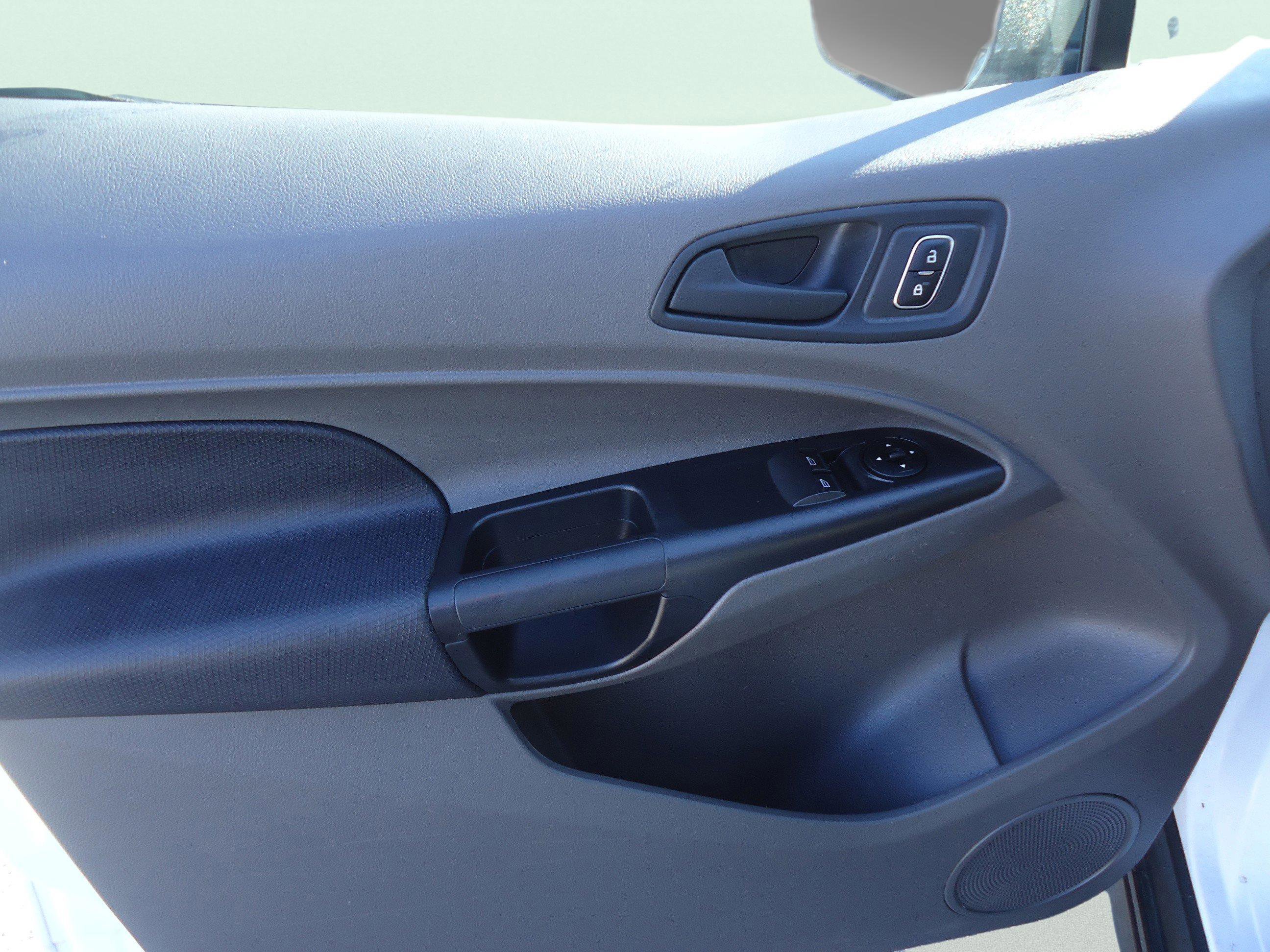 Used 2023 Ford Transit Connect XL image 19