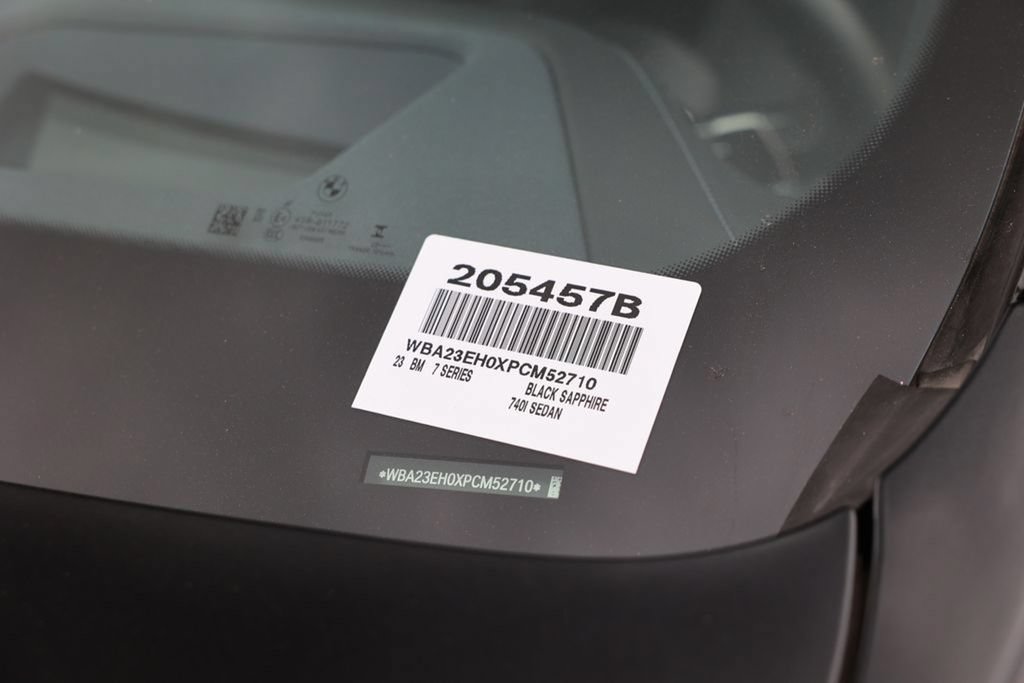 Used 2023 BMW 740i w/ Executive Package RWD image 45