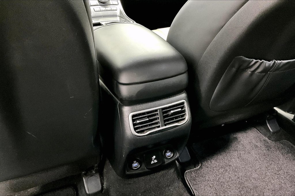 Used 2023 Hyundai Santa Fe Limited FWD image 30