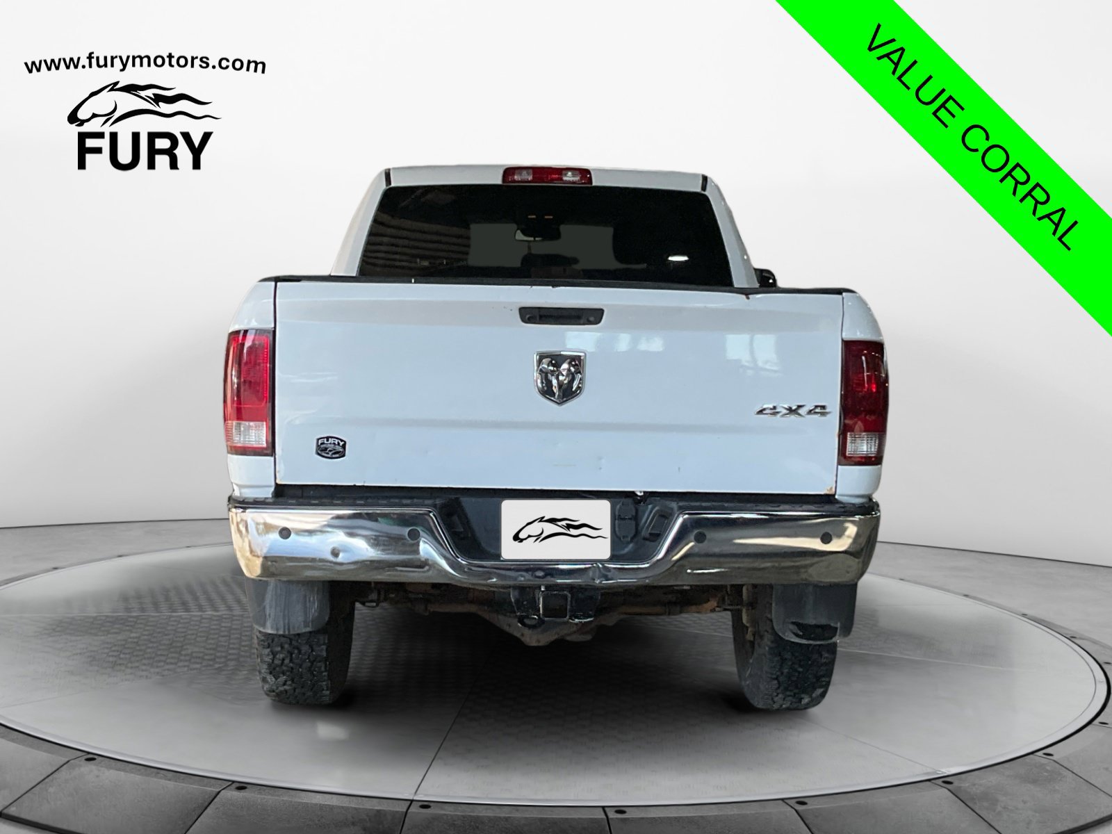 Used 2015 RAM 2500 Tradesman w/ Chrome Appearance Group AWD/4WD image 4
