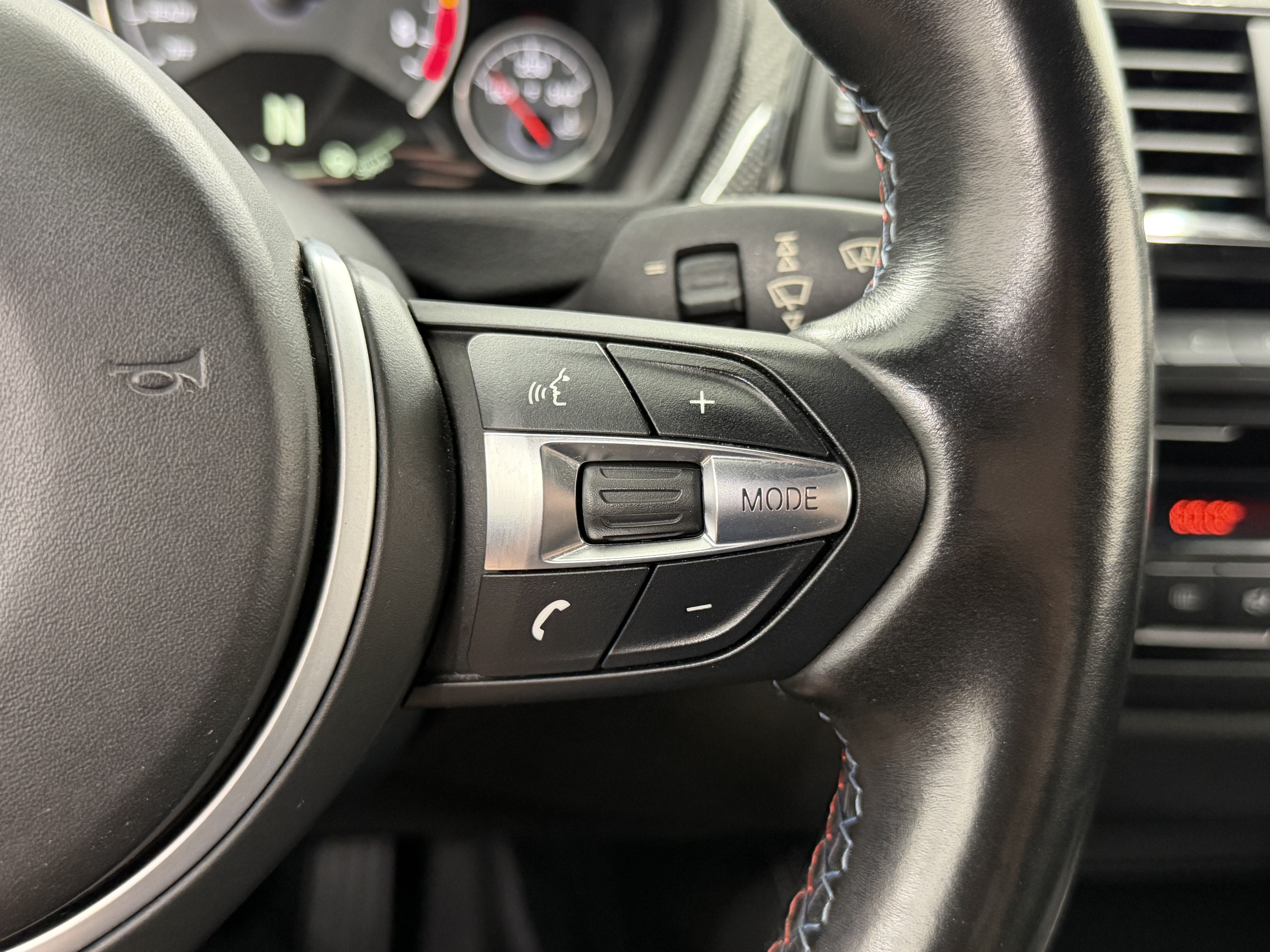 Used 2015 BMW M4 Coupe RWD image 52