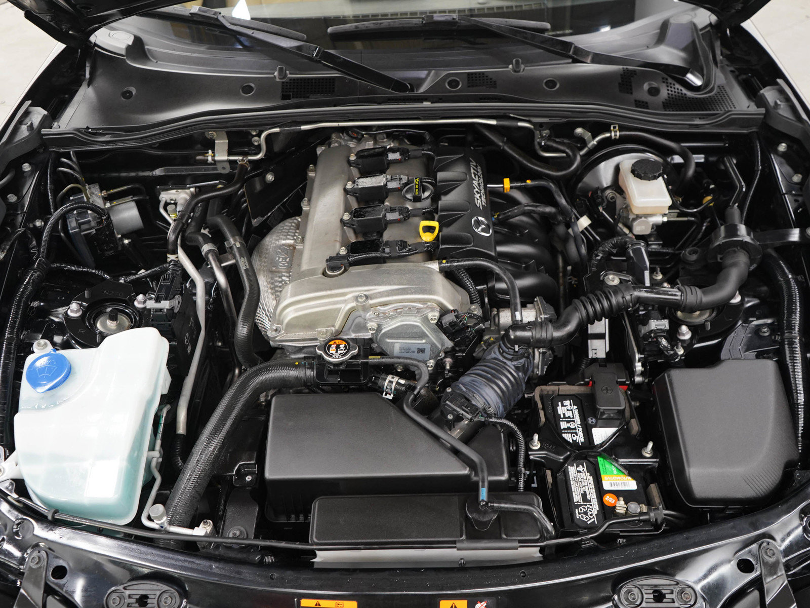 Used 2016 MAZDA MX-5 Miata Grand Touring RWD image 25