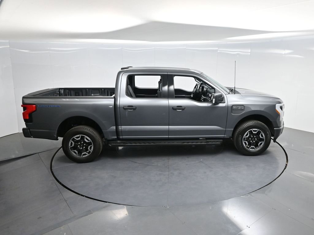 Used 2023 Ford F150 Lightning XLT AWD/4WD image 43