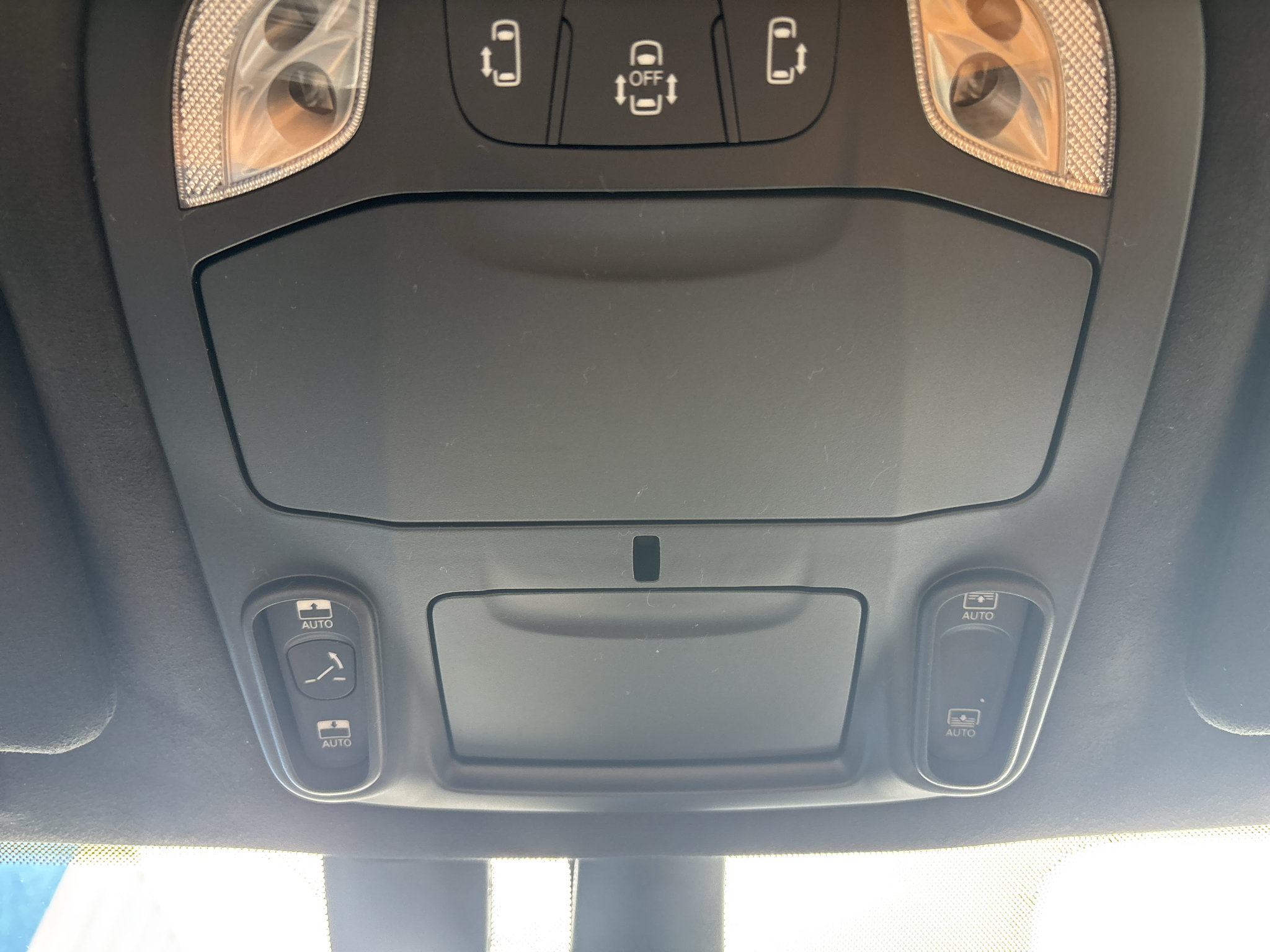 Used 2021 Chrysler Pacifica Pinnacle FWD image 27