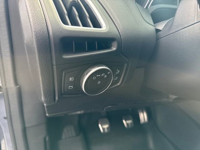 Used 2017 Ford Focus RS image 31