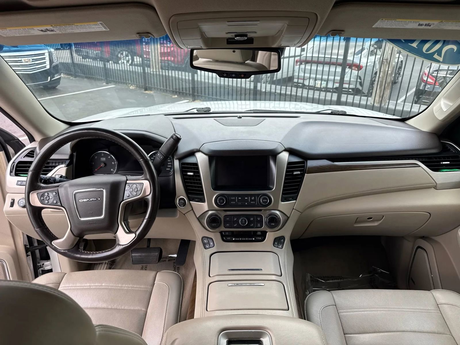 Used 2019 GMC Yukon XL Denali image 25