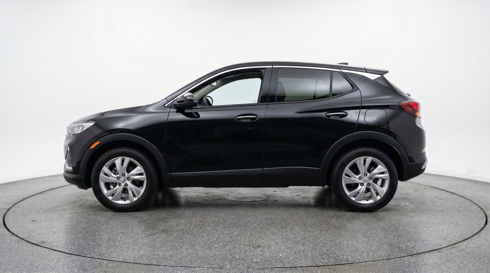 Used 2025 Buick Encore GX Preferred AWD/4WD image 5