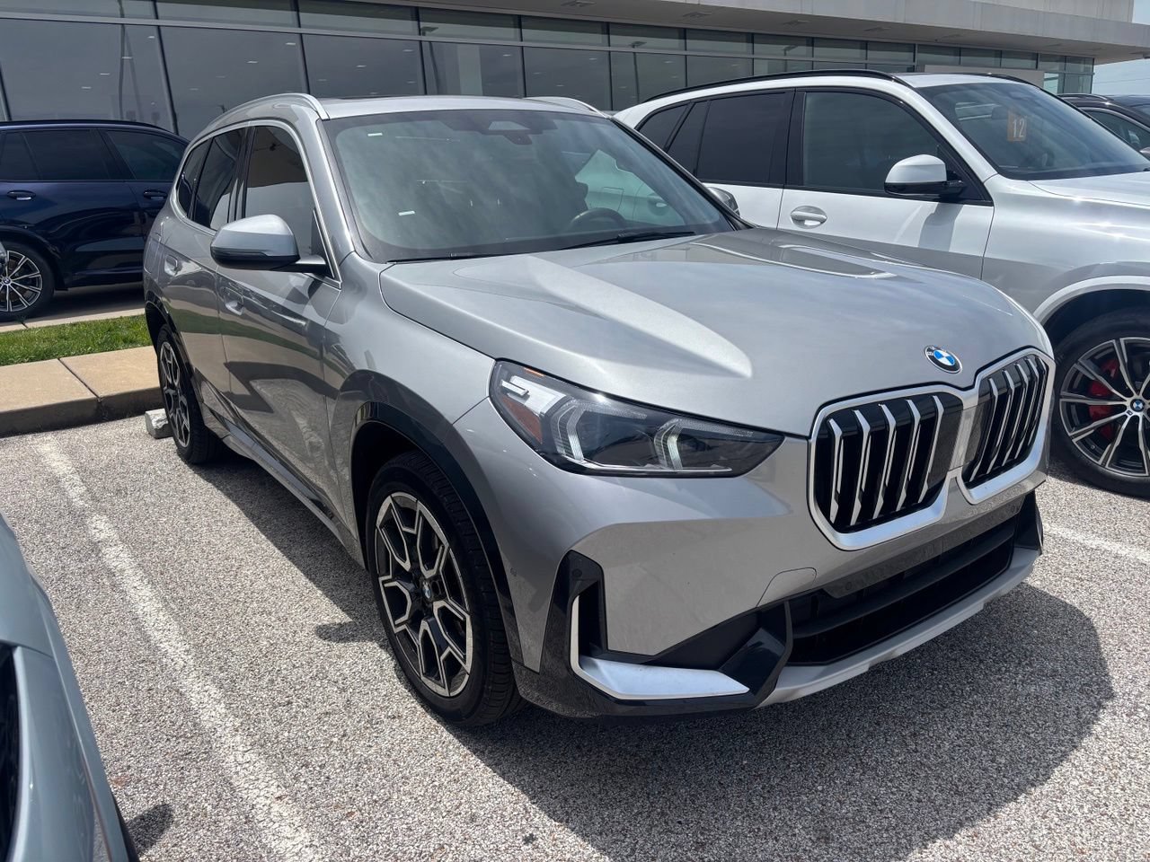 Certified 2025 BMW X1 xDrive28i w/ Convenience Package AWD/4WD image 3
