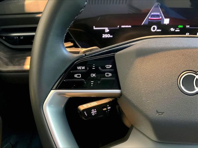 Certified 2025 Audi Q5 Premium Plus w/ Premium Plus AWD/4WD image 13