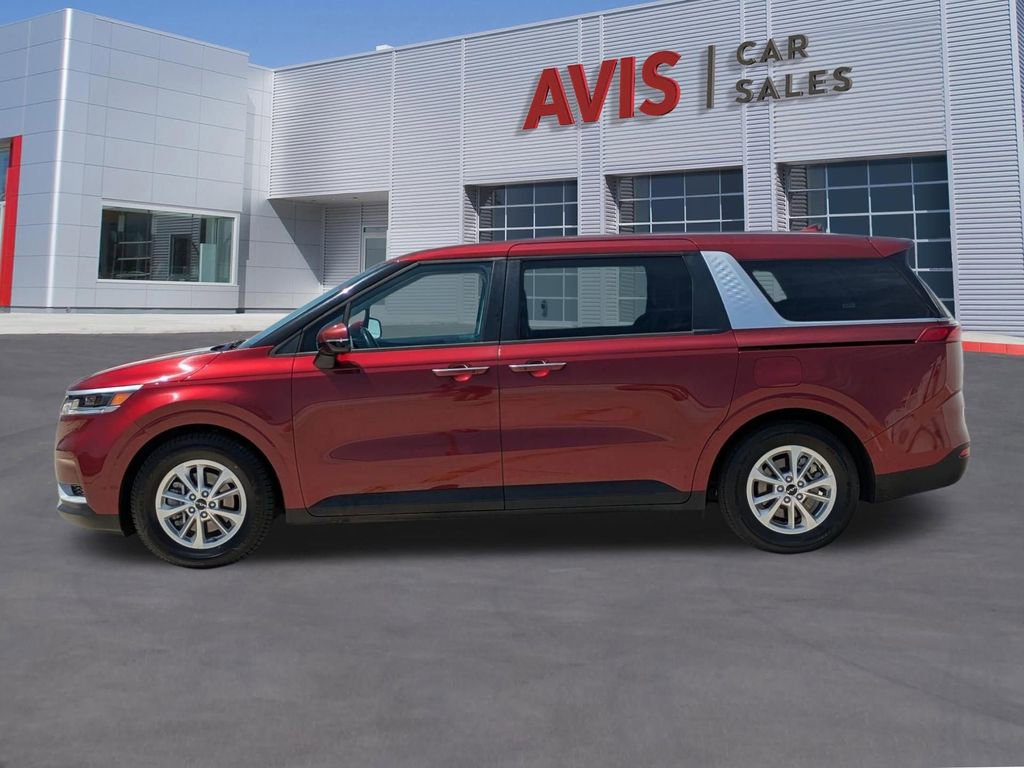 Used 2023 Kia Carnival LX FWD image 10