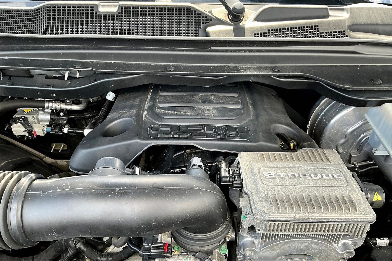 Used 2020 RAM 1500 Laramie w/ Sport Appearance Package image 31