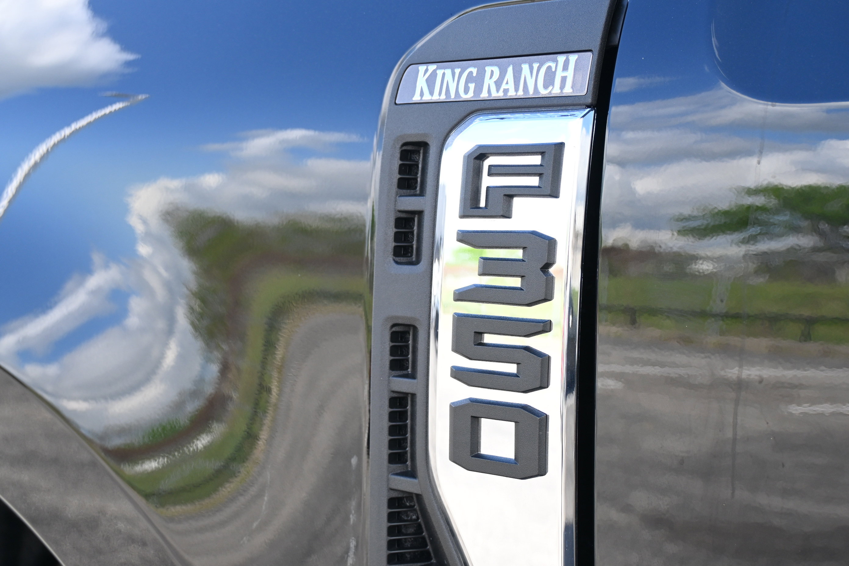 New 2026 Ford F350 King Ranch w/ Chrome Package image 12