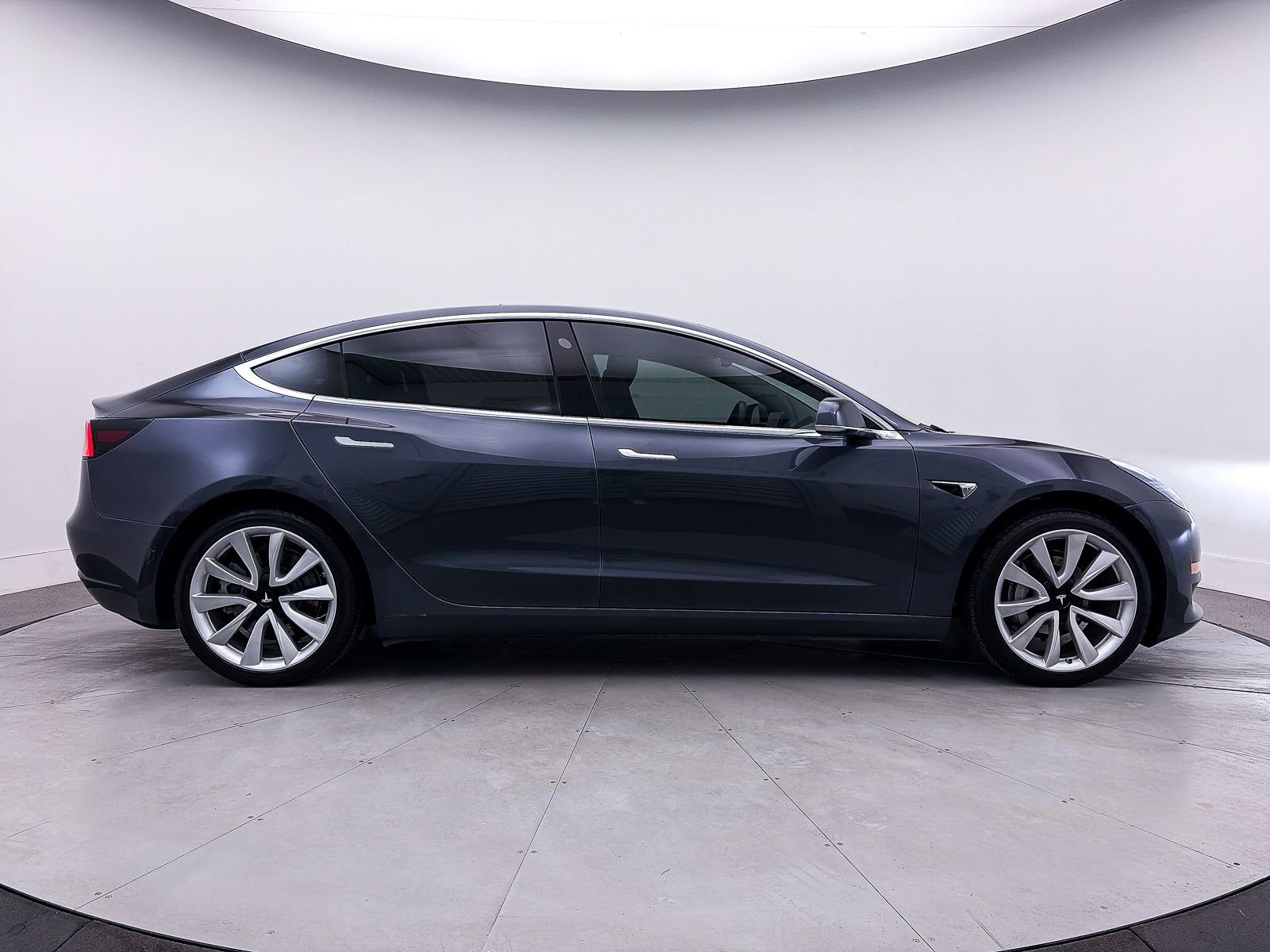 Used 2019 Tesla Model 3 Standard Range Plus image 35
