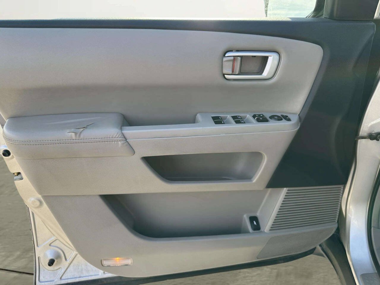 Used 2009 Honda Pilot EX-L image 11