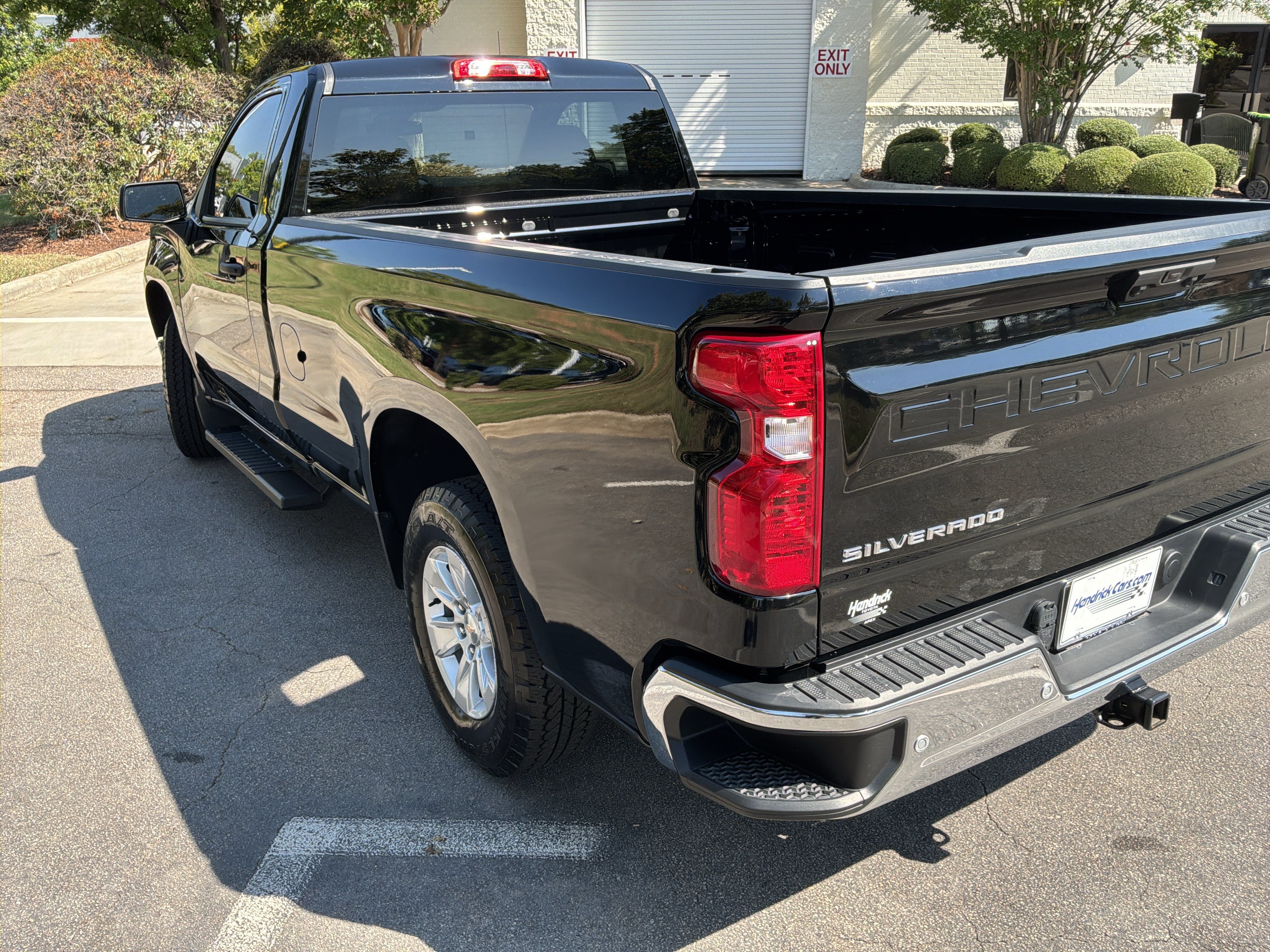 Used 2025 Chevrolet Silverado 1500 W/T w/ WT Safety Package AWD/4WD image 8