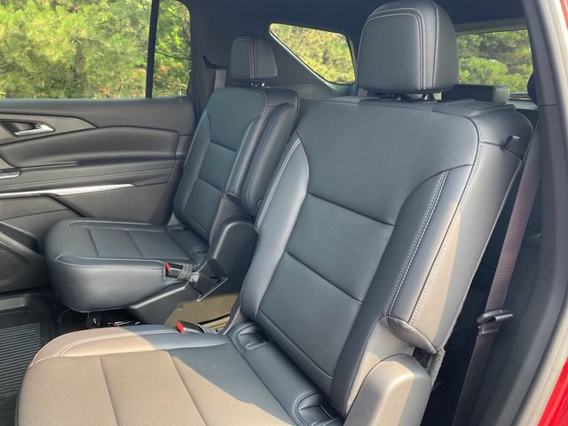 New 2027 Chevrolet Traverse LT w/ Sun and Wheel Package AWD/4WD image 24