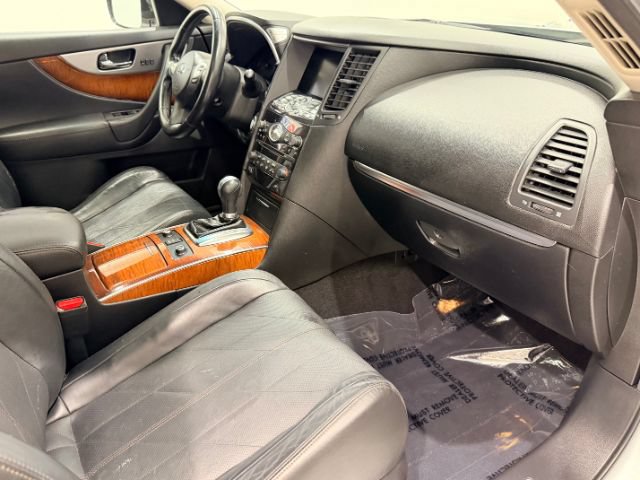 Used 2011 INFINITI FX35 AWD w/ Premium Pkg image 28