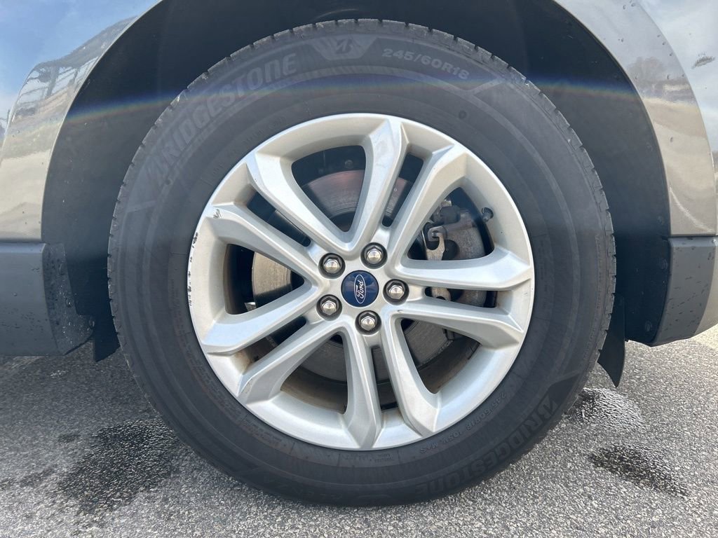Used 2020 Ford Edge SEL image 27