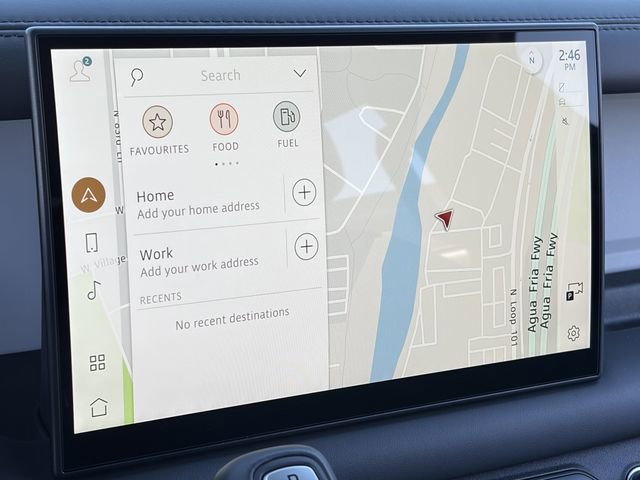 Used 2025 Land Rover Defender 110 X-Dynamic SE image 14