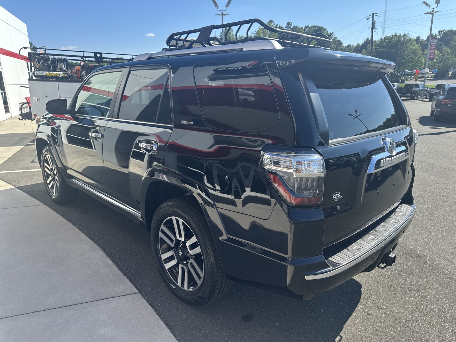 Used 2016 Toyota 4Runner Limited AWD/4WD image 6