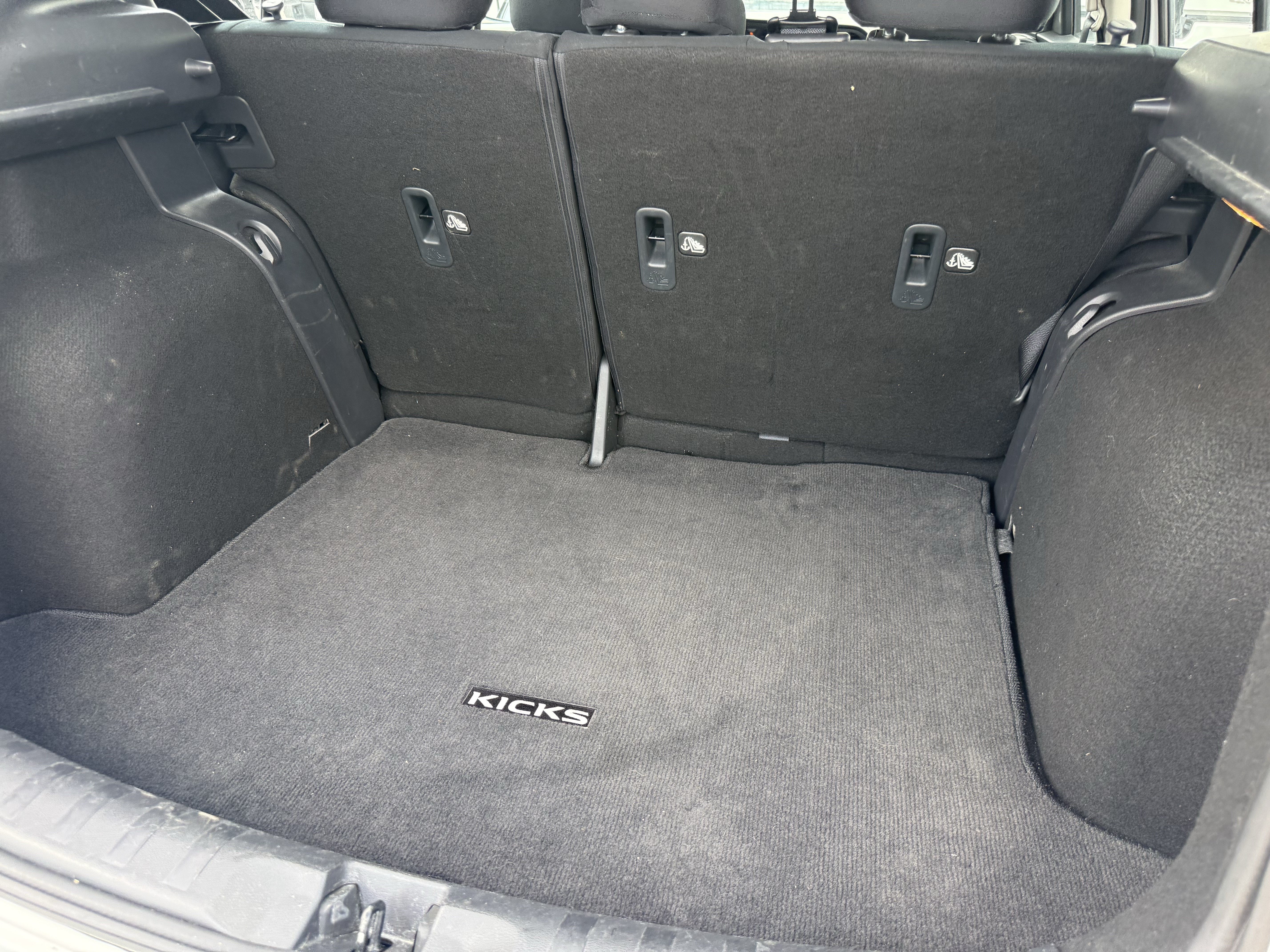 Used 2024 Nissan Kicks S FWD image 32