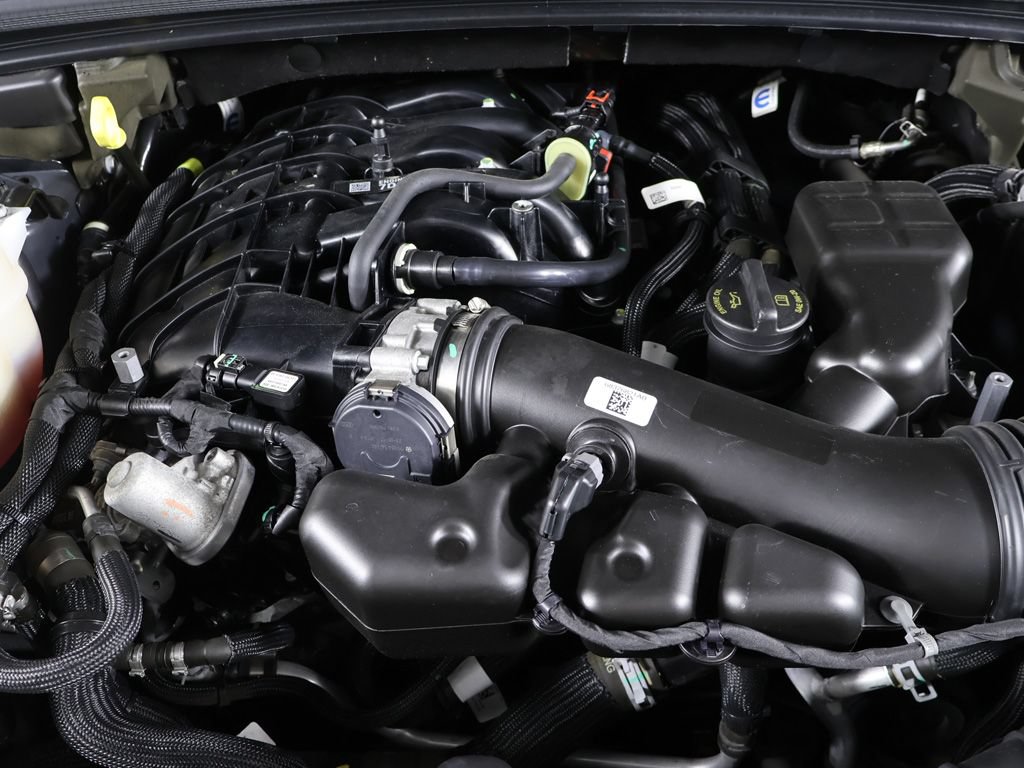 Used 2023 Jeep Grand Cherokee Limited AWD/4WD image 18