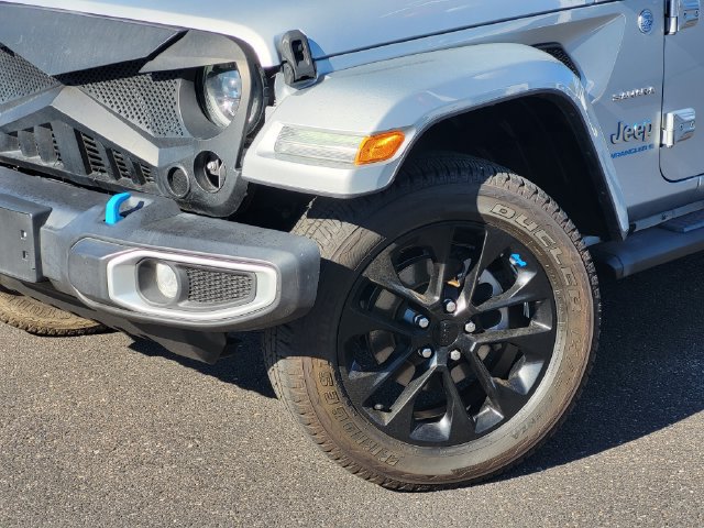 Used 2023 Jeep Wrangler Unlimited Sahara AWD/4WD image 10