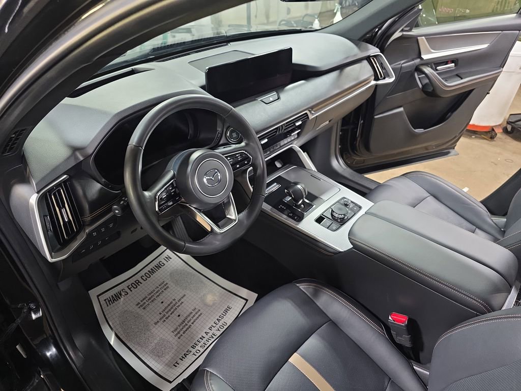 Used 2025 MAZDA CX-90 3.3 Turbo w/ Premium Plus Pkg image 18