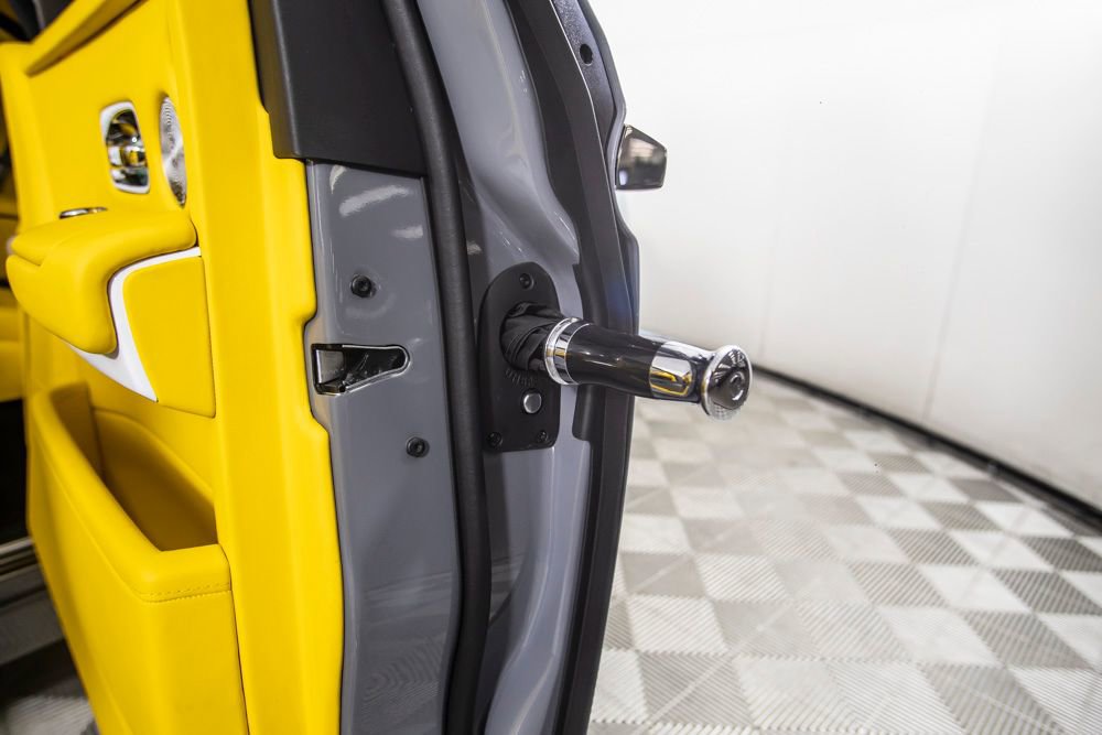 Used 2018 Rolls-Royce Phantom Sedan image 45