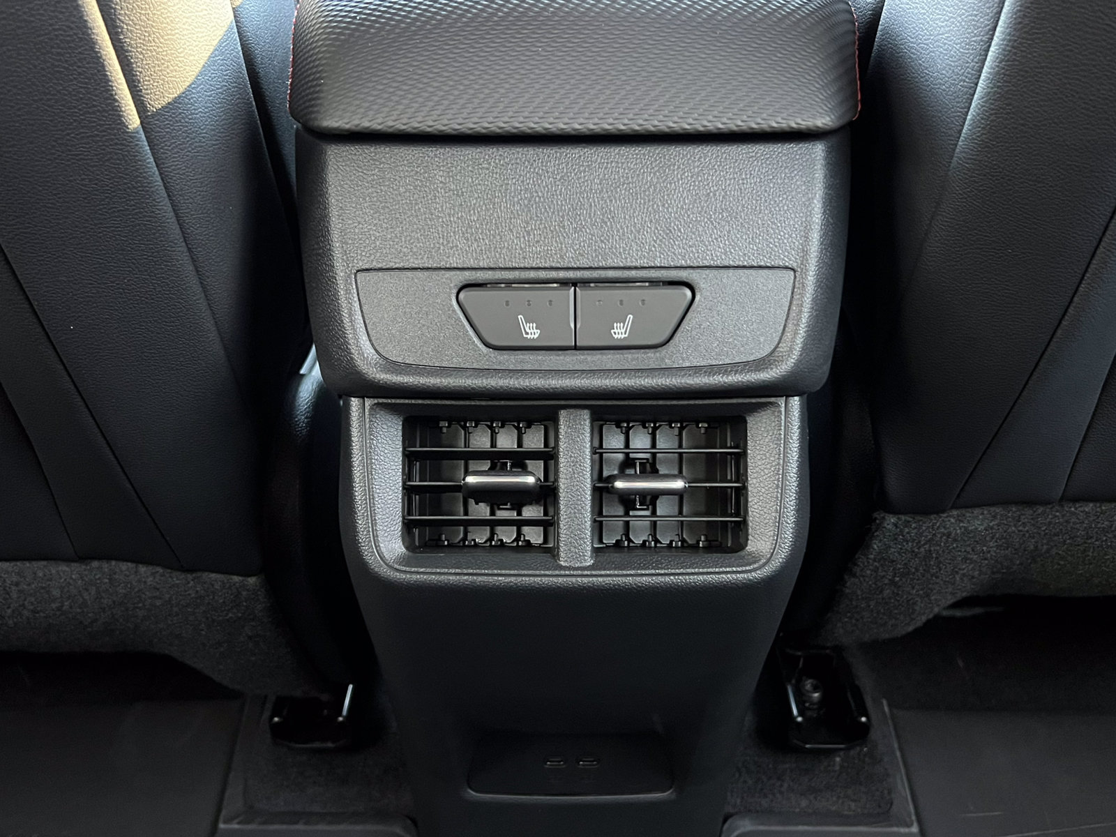 New 2027 Chevrolet Equinox RS w/ Safety and Technology Package AWD/4WD image 37