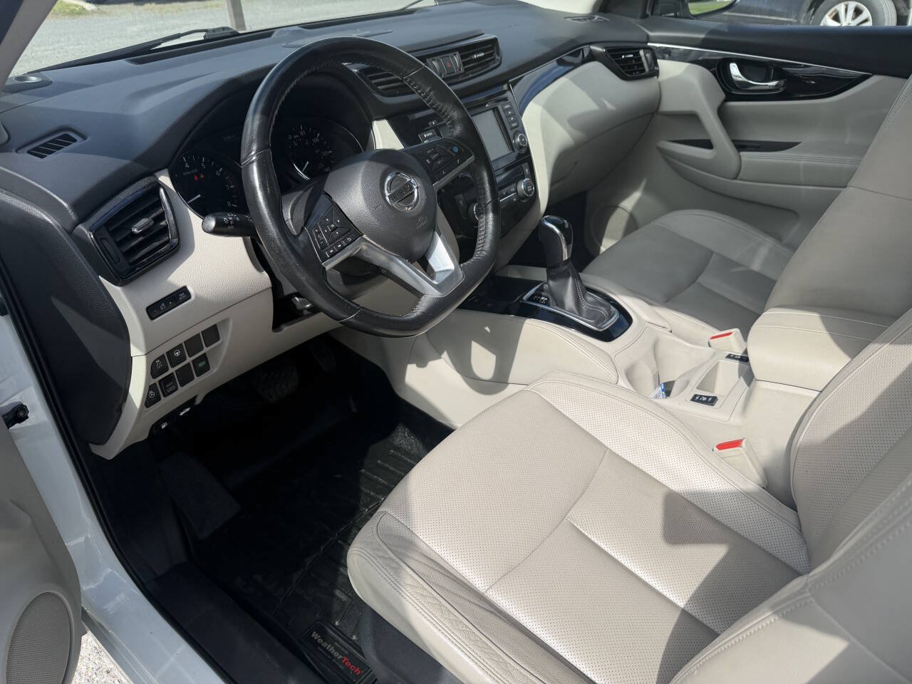 Used 2019 Nissan Rogue Sport SL AWD/4WD image 9