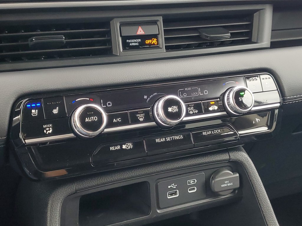 Certified 2024 Honda Pilot Elite image 31
