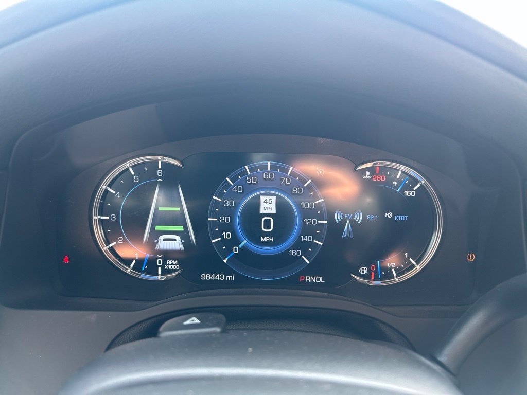 Used 2018 Cadillac Escalade Luxury AWD/4WD image 13