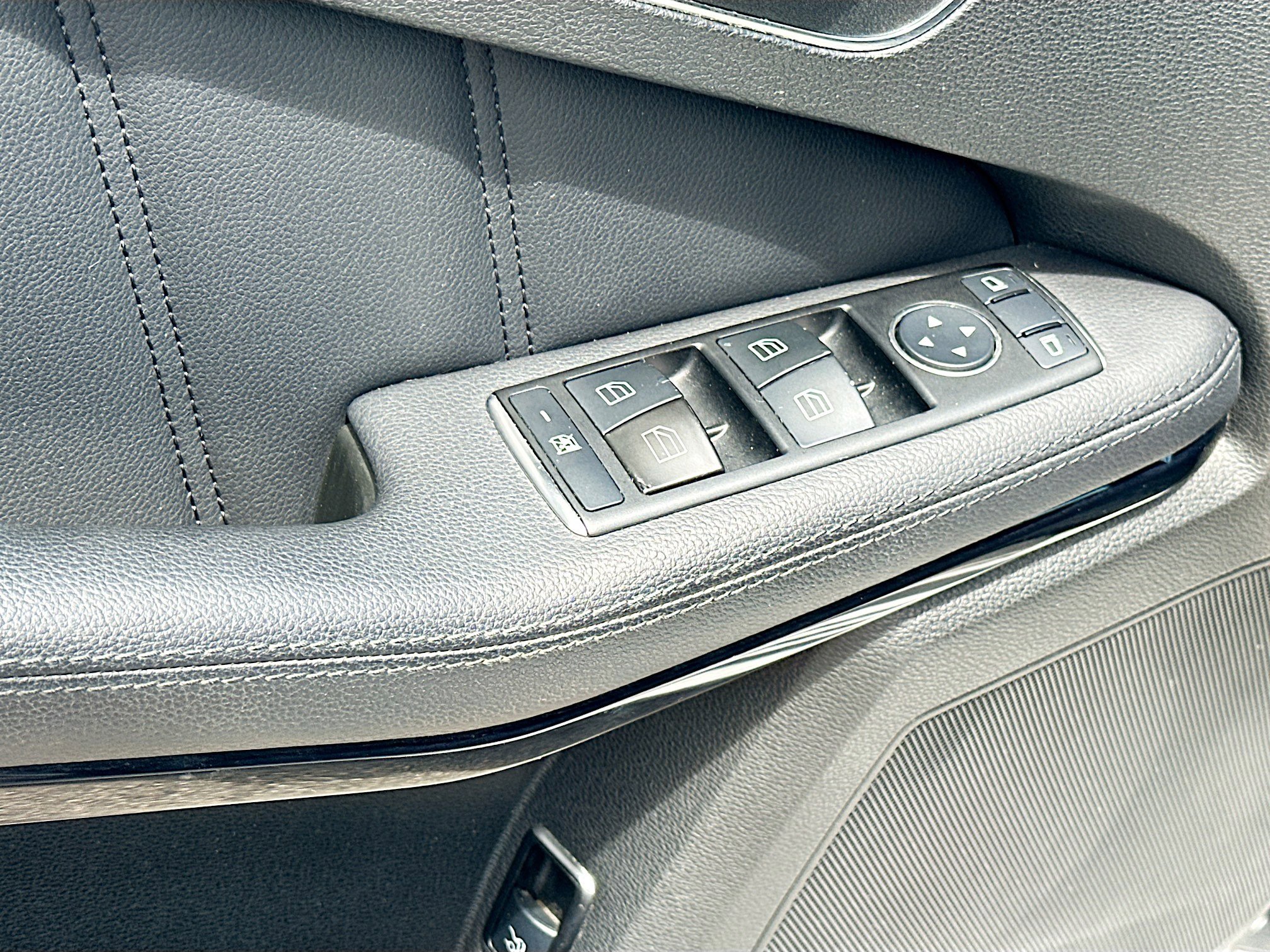 Used 2011 Mercedes-Benz E 350 E 350 image 18