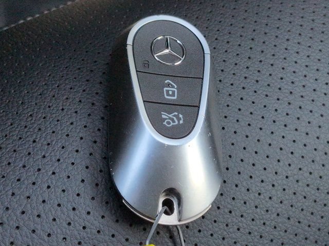 Certified 2026 Mercedes-Benz GLC 300 image 29