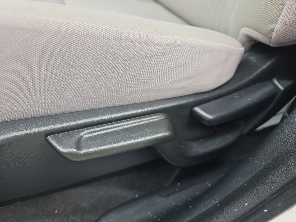 Used 2018 Honda HR-V EX image 14